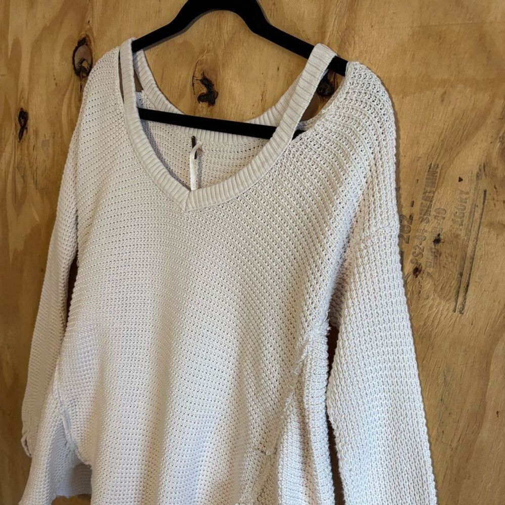 Free People Moonshine Cold Shoulder Ivory 100% Cotton Sweater Sz S - Picture 3 of 7